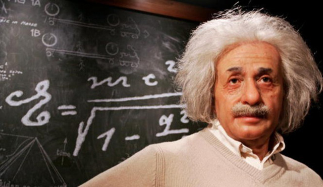 Bài Học Cuộc Sống từ Thiên Tài Albert Einstein